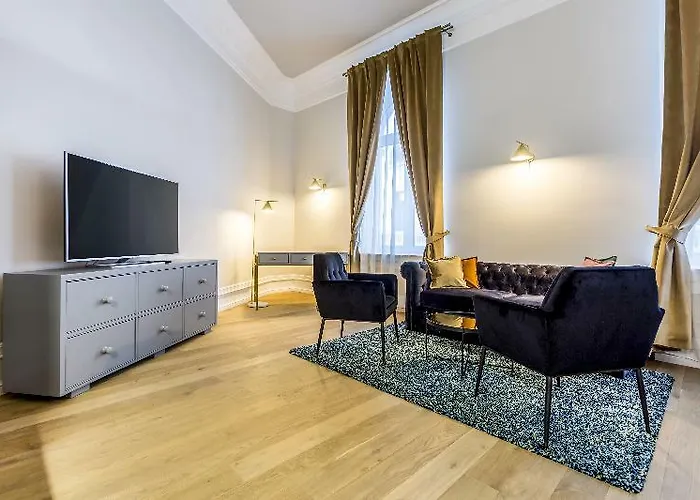 Landmark Smart Srl Отель Бухарест